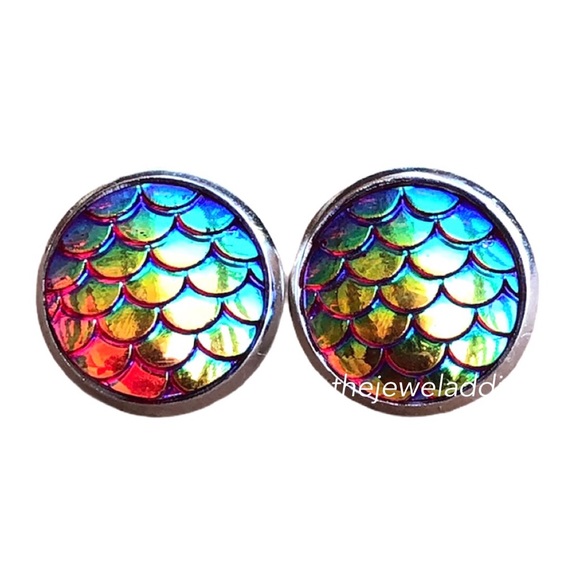 3 for 15🎀Ruby rainbow mermaid scale studs - Picture 6 of 7